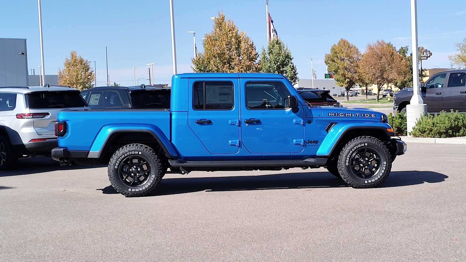 Thumbnail: 2025 Jeep Gladiator - 24