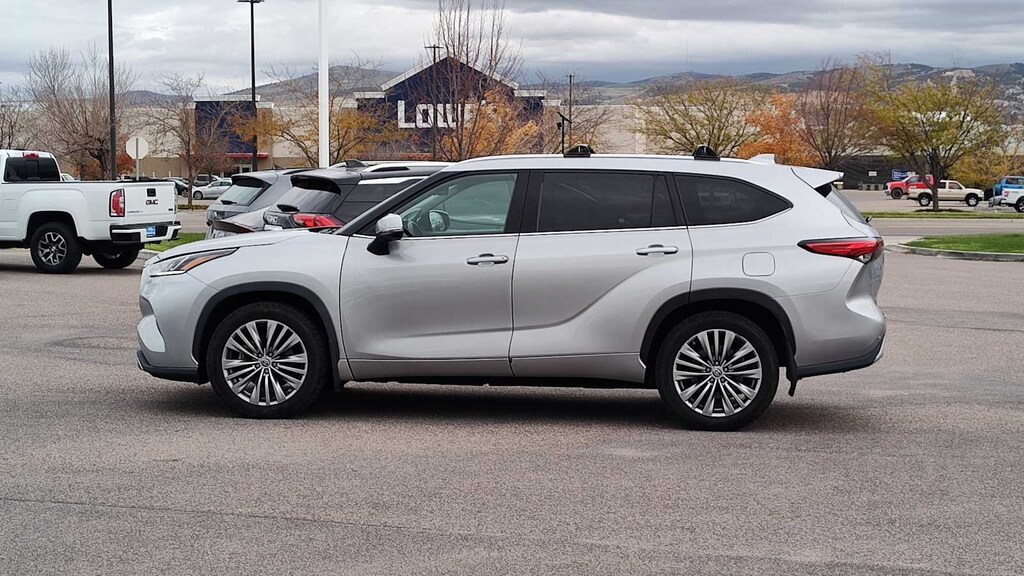 Used 2021 Toyota Highlander Platinum SUV