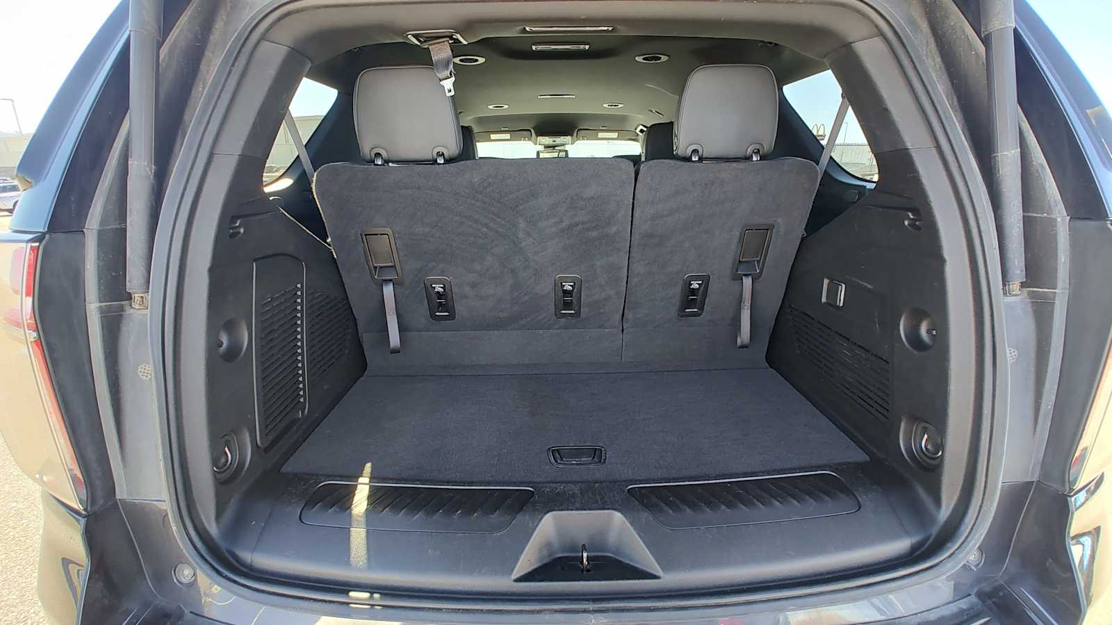 Thumbnail: 2024 Chevrolet Tahoe - 19