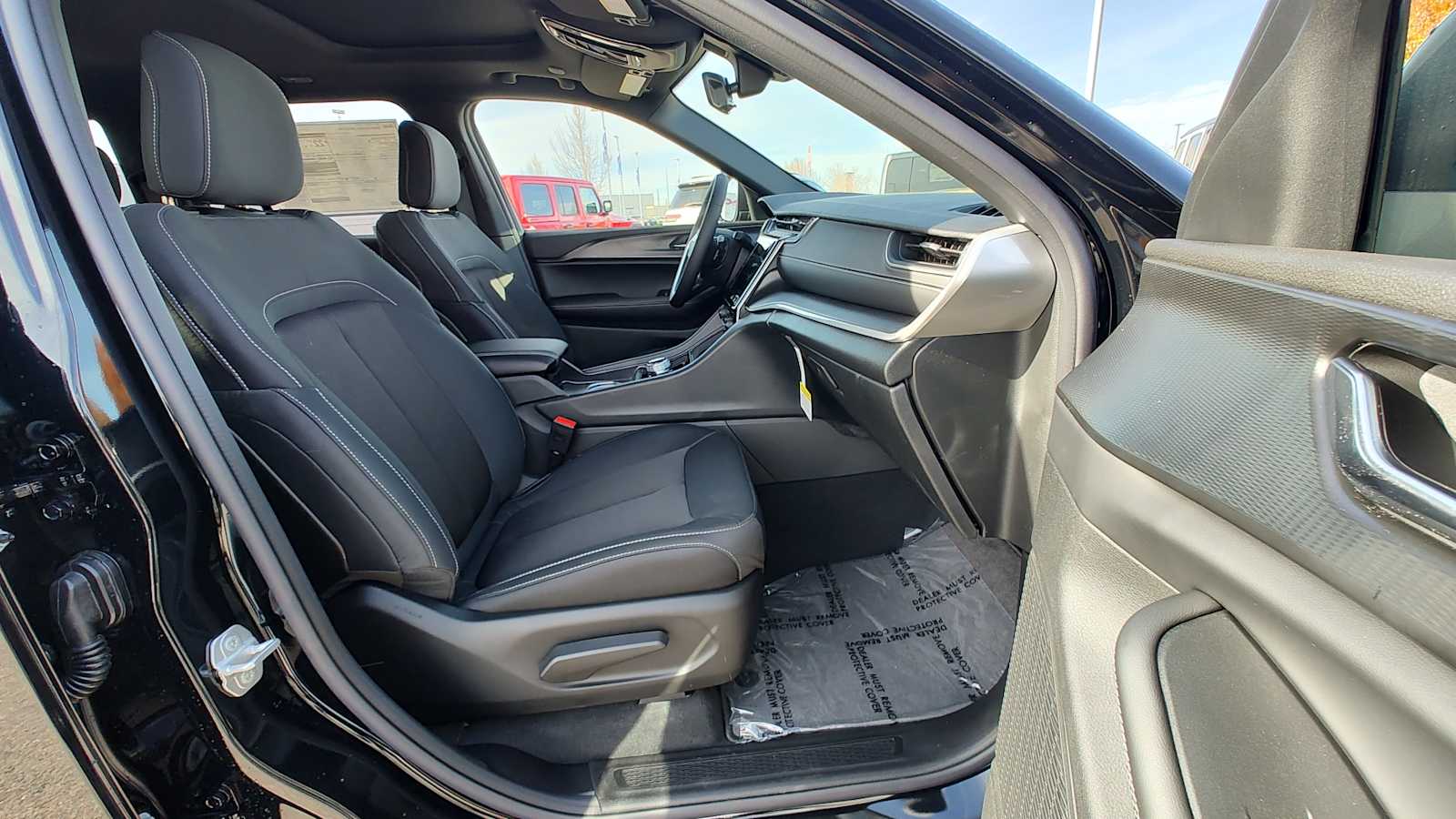 Thumbnail: 2025 Jeep Grand Cherokee - 14