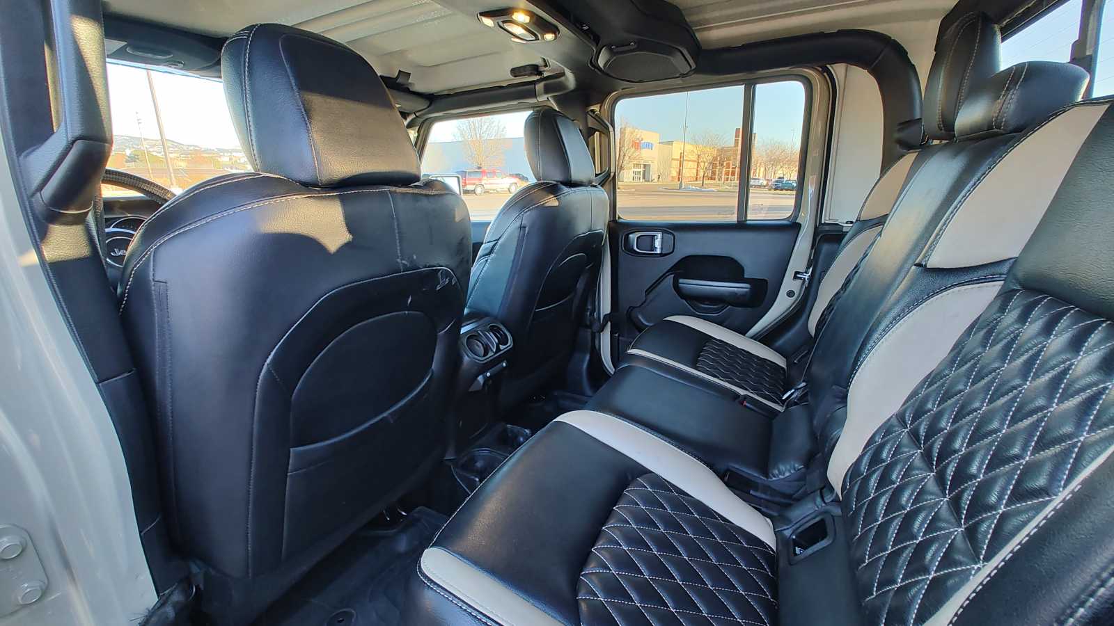 Thumbnail: 2020 Jeep Gladiator - 12