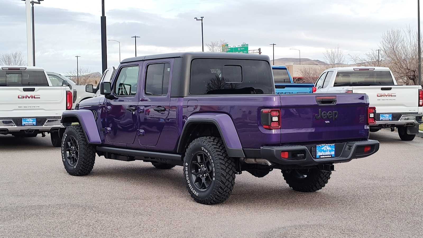 Thumbnail: 2026 Jeep Gladiator - 4
