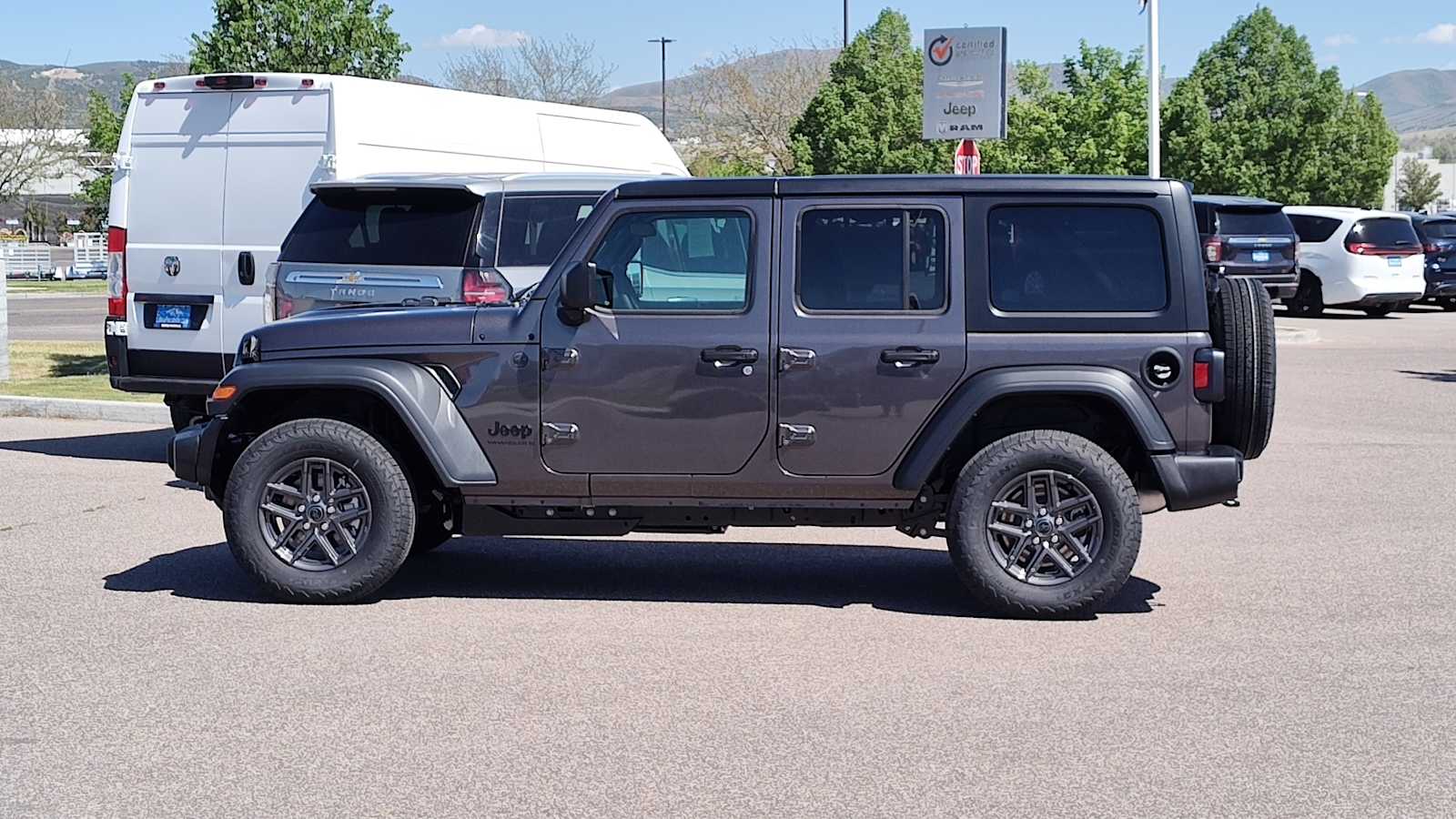 Thumbnail: 2026 Jeep Wrangler - 3