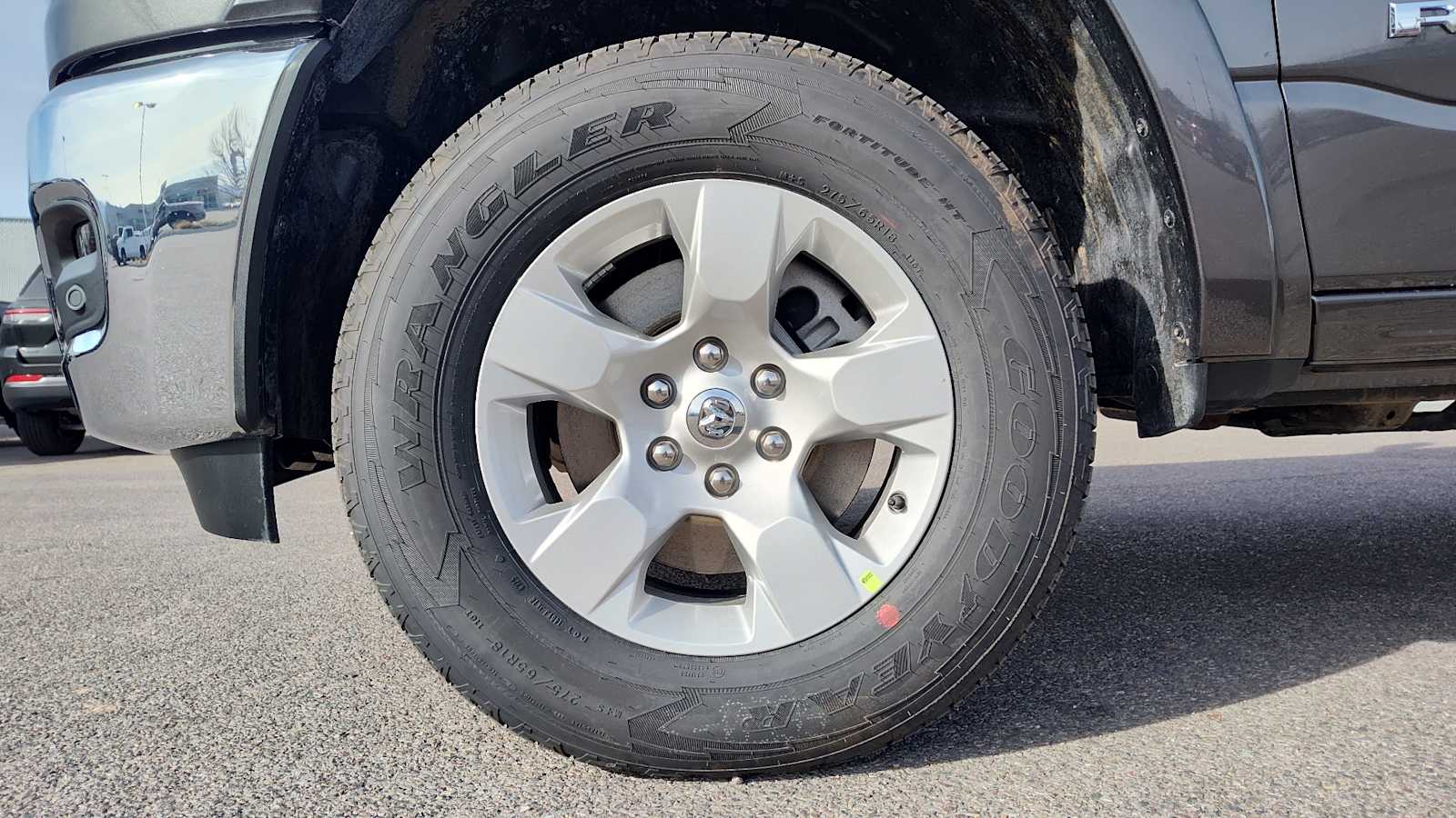 Thumbnail: 2026 RAM 1500 - 8