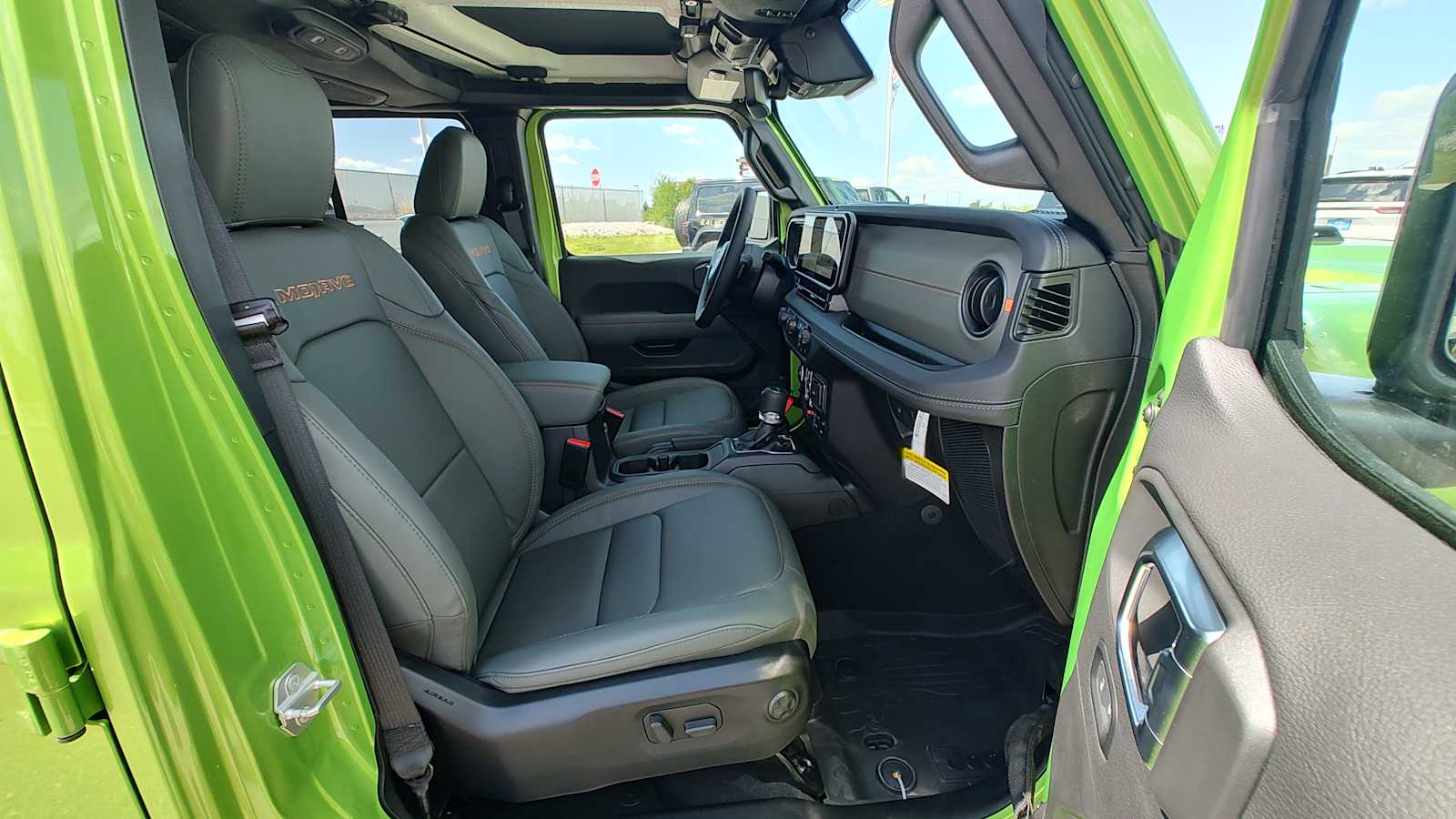 Thumbnail: 2025 Jeep Gladiator - 14