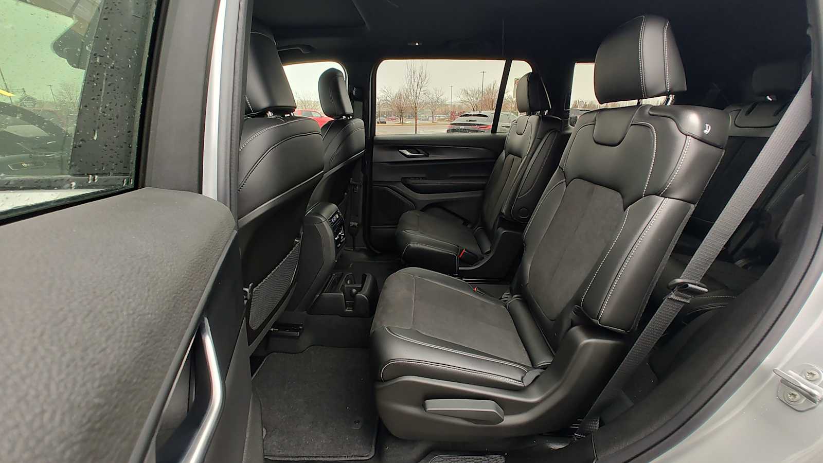 Thumbnail: 2025 Jeep Grand Cherokee - 13