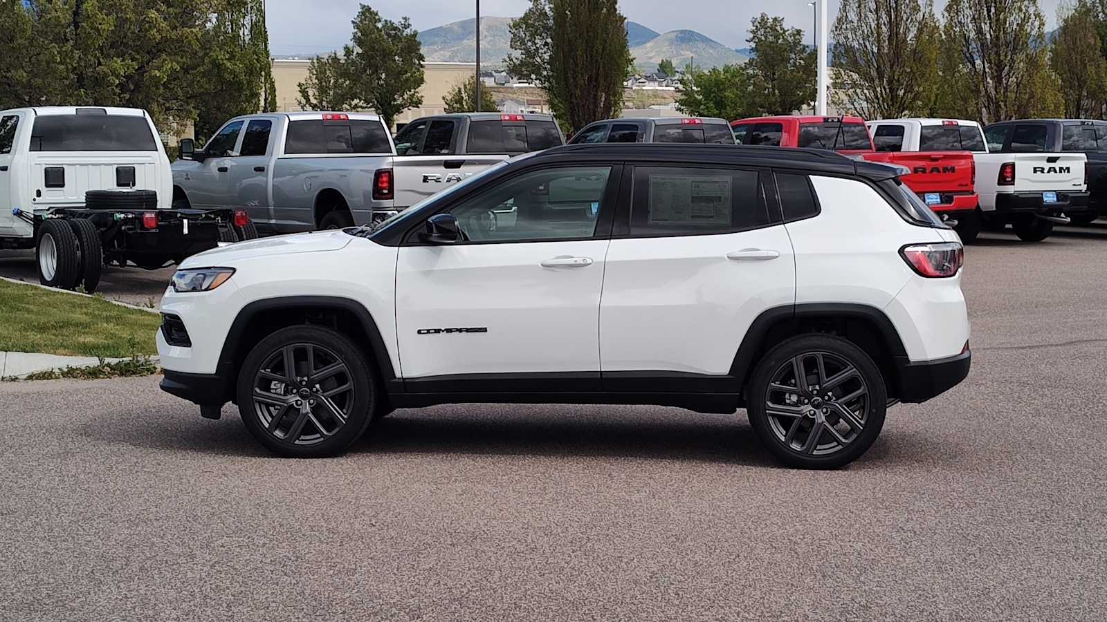 Thumbnail: 2026 Jeep Compass - 3
