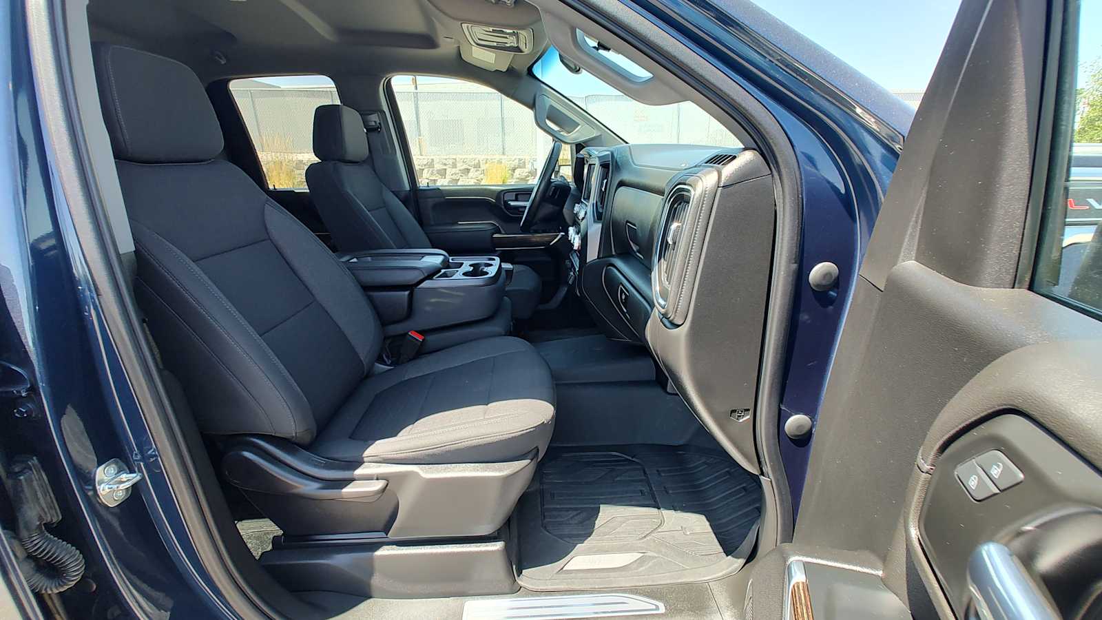 Thumbnail: 2023 GMC Sierra 2500 - 14