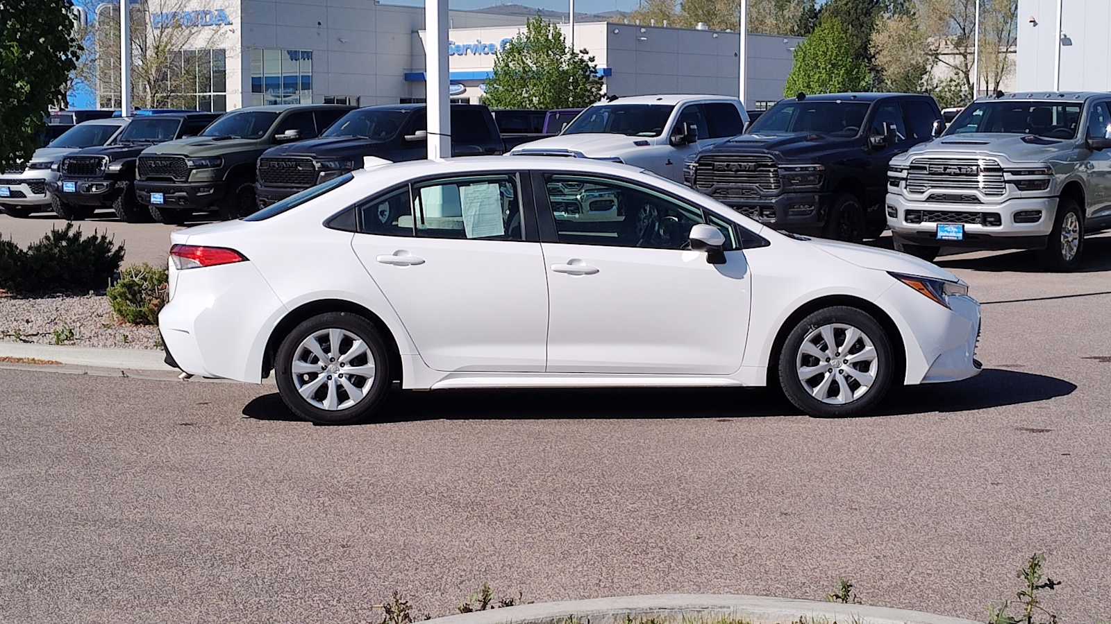 Thumbnail: 2024 Toyota Corolla - 24