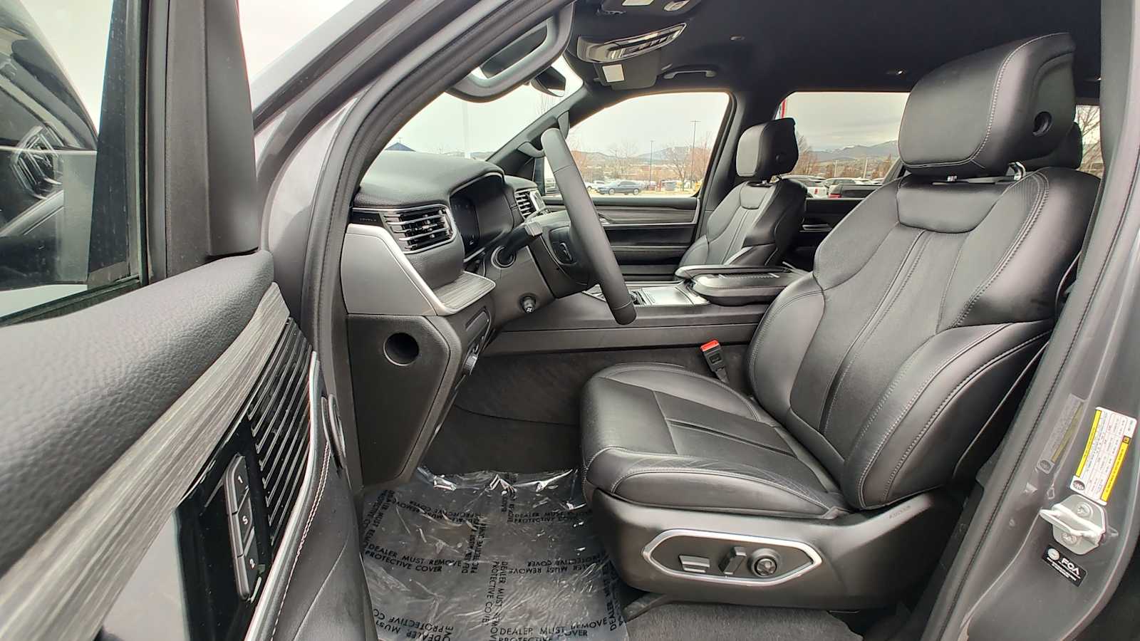 Thumbnail: 2024 Jeep Wagoneer - 11