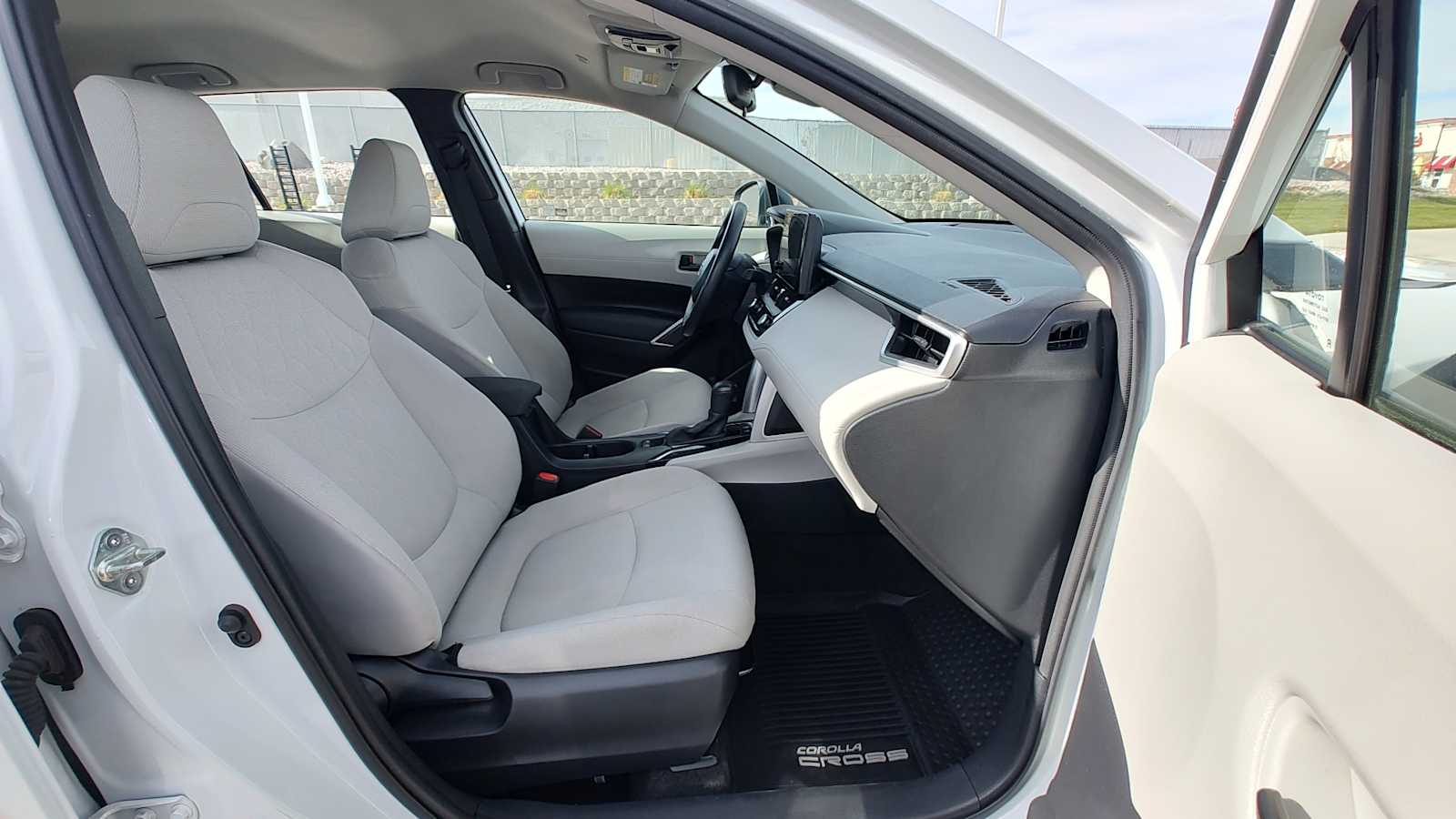 Thumbnail: 2023 Toyota Corolla Cross - 14