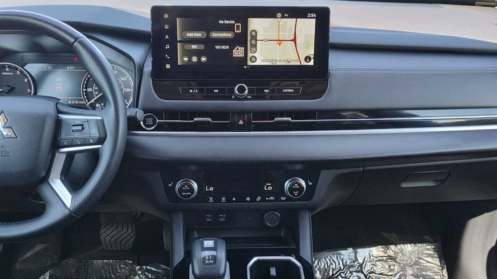 Thumbnail: 2025 Mitsubishi Outlander - 16