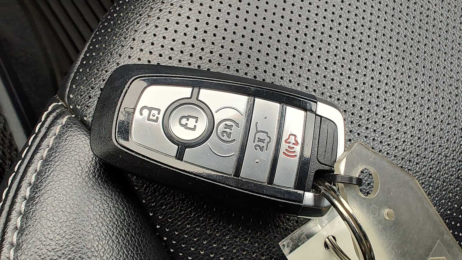 Thumbnail: 2020 Ford Escape - 20