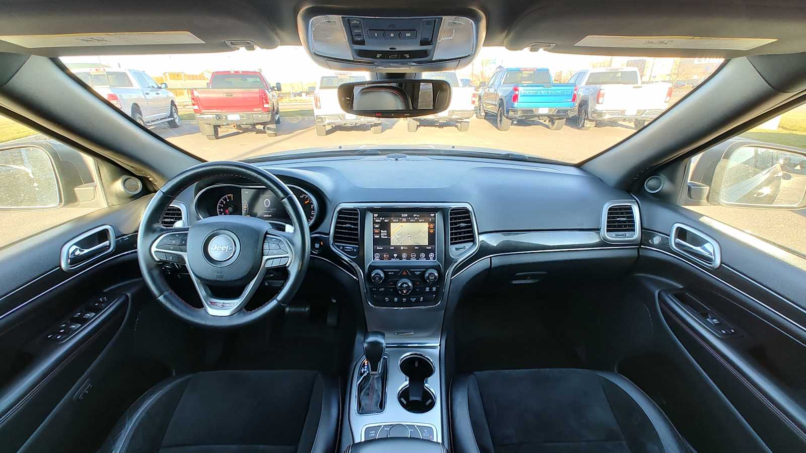 Thumbnail: 2018 Jeep Grand Cherokee - 10