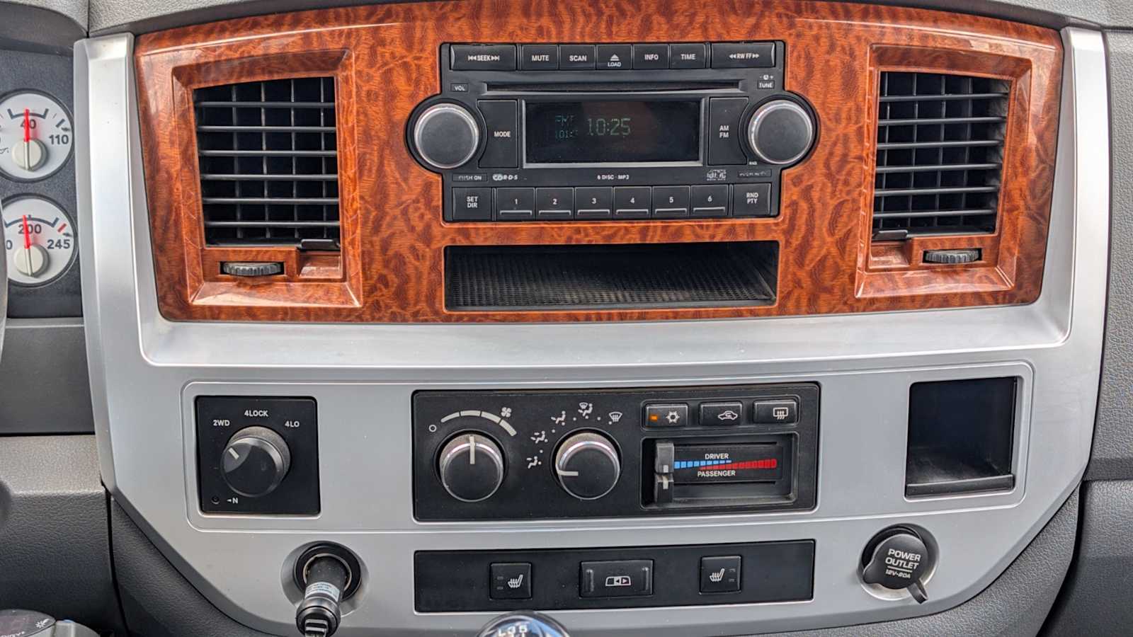 Thumbnail: 2006 Dodge Ram 3500 - 16