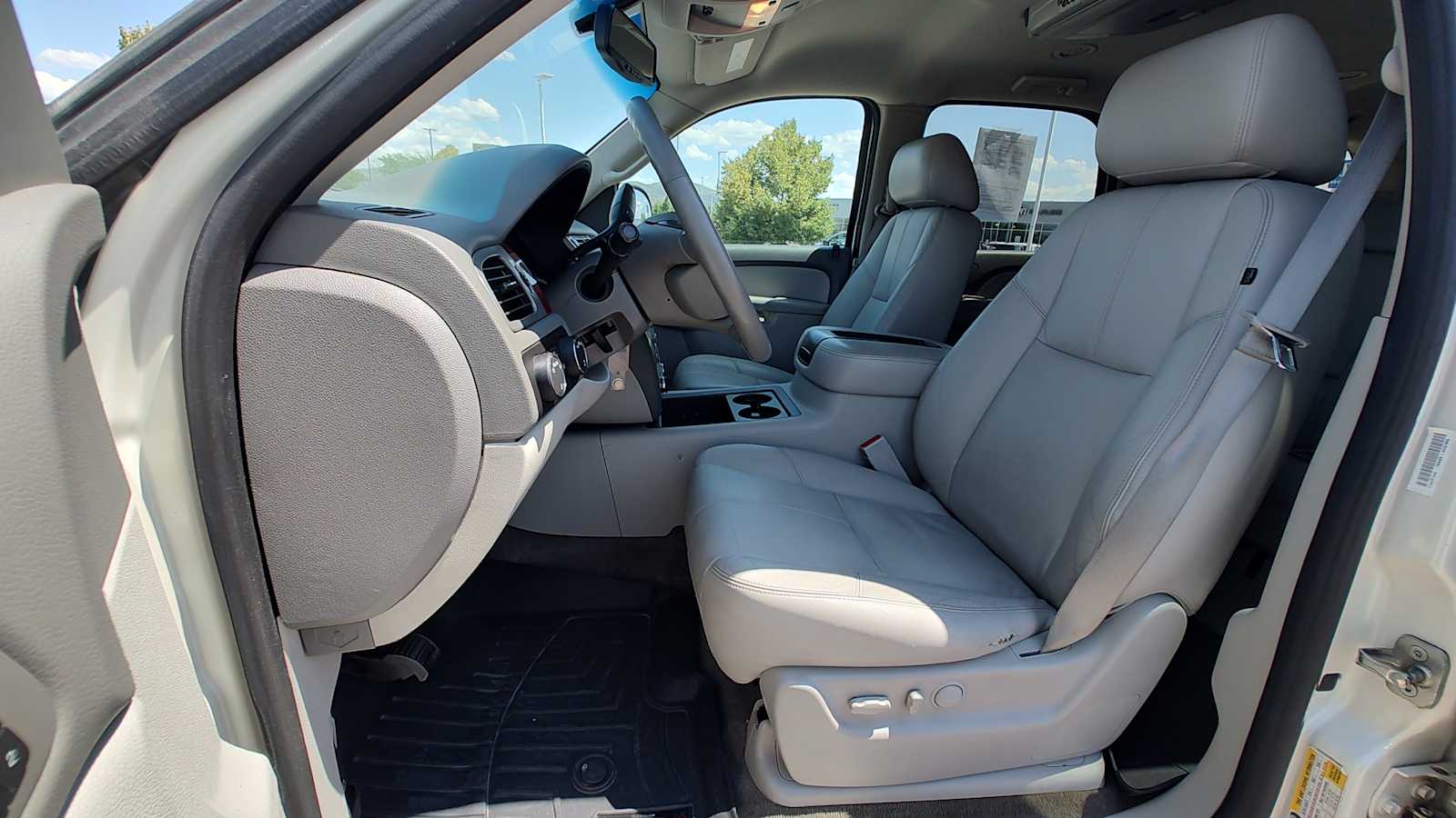 Thumbnail: 2012 GMC Yukon - 11