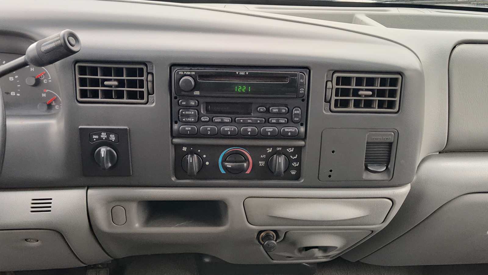 Thumbnail: 2002 Ford F-250 - 16