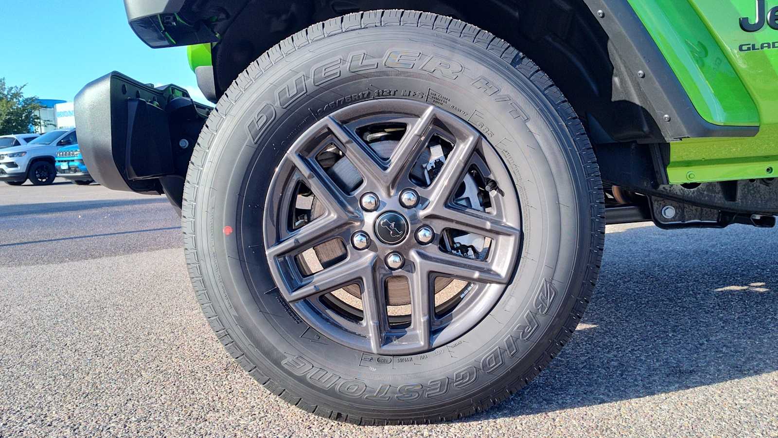 Thumbnail: 2025 Jeep Gladiator - 8