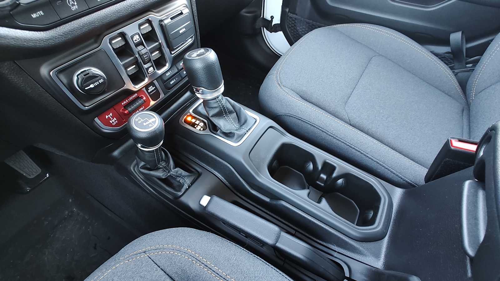 Thumbnail: 2026 Jeep Wrangler - 17