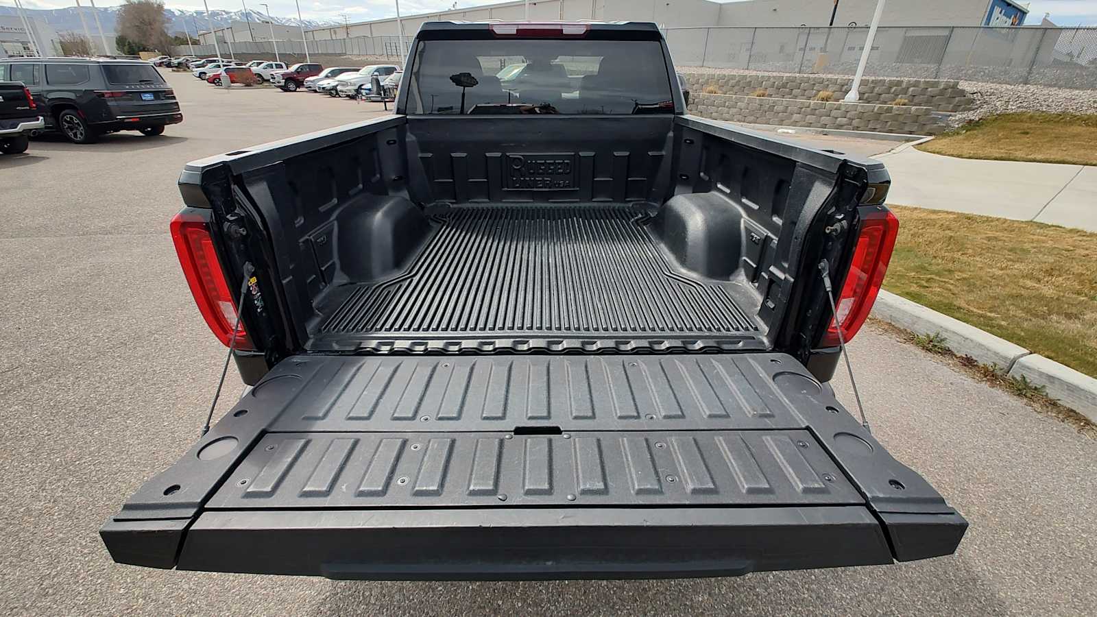 Thumbnail: 2025 GMC Sierra 1500 - 19