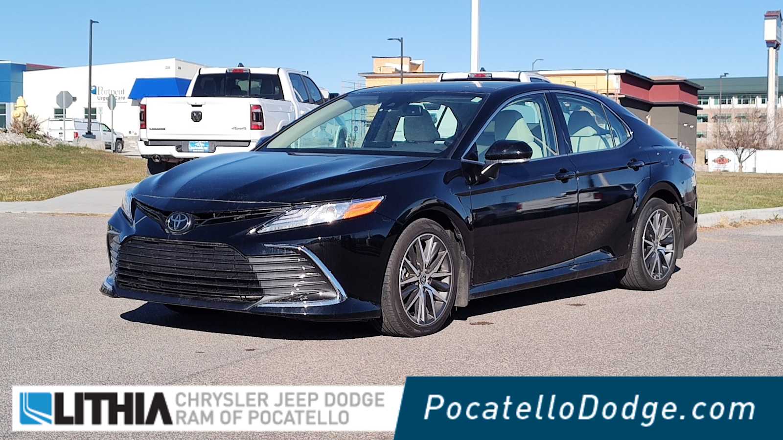 2024 Toyota Camry XLE's photo