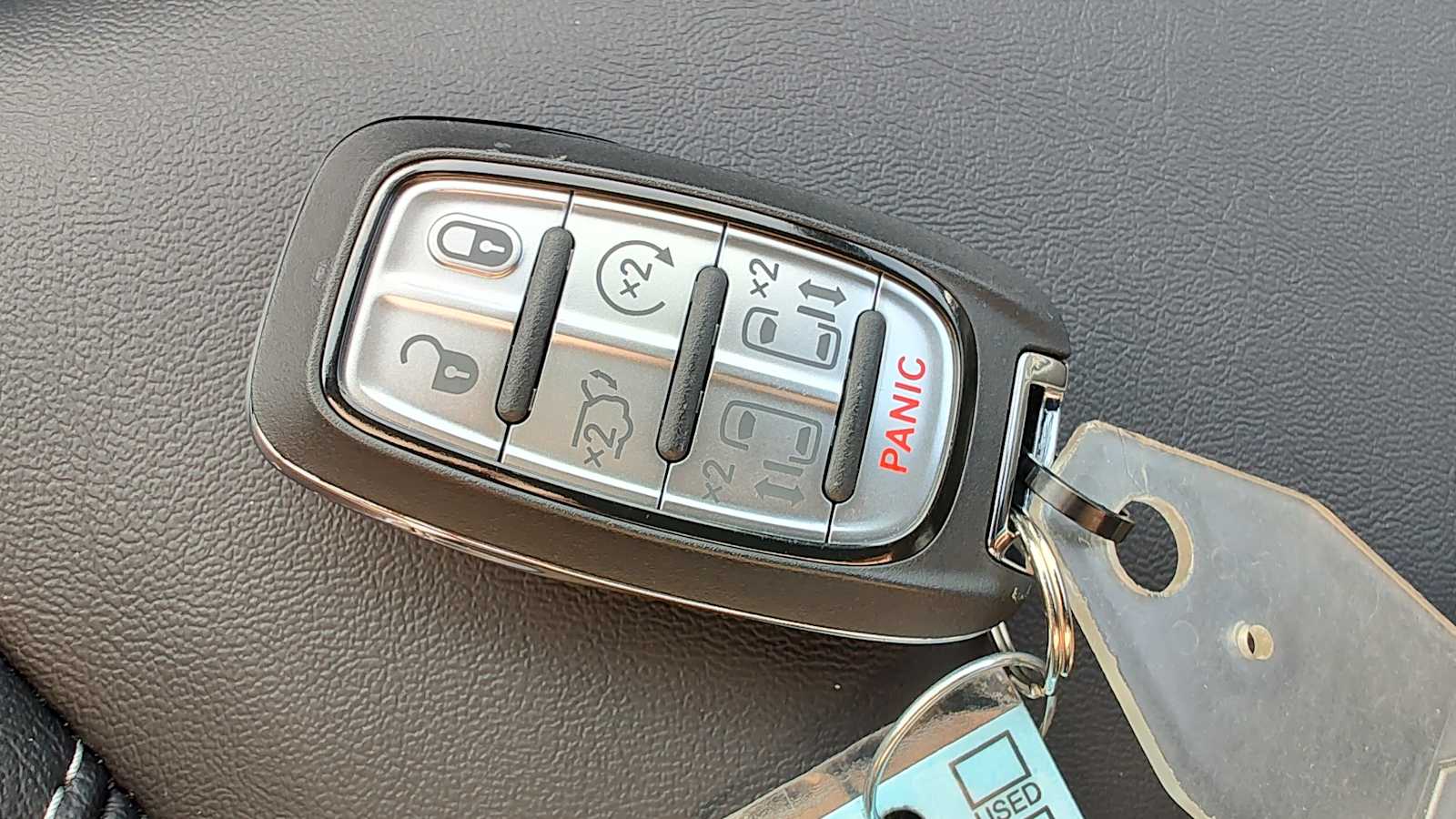 Thumbnail: 2026 Chrysler Pacifica - 20