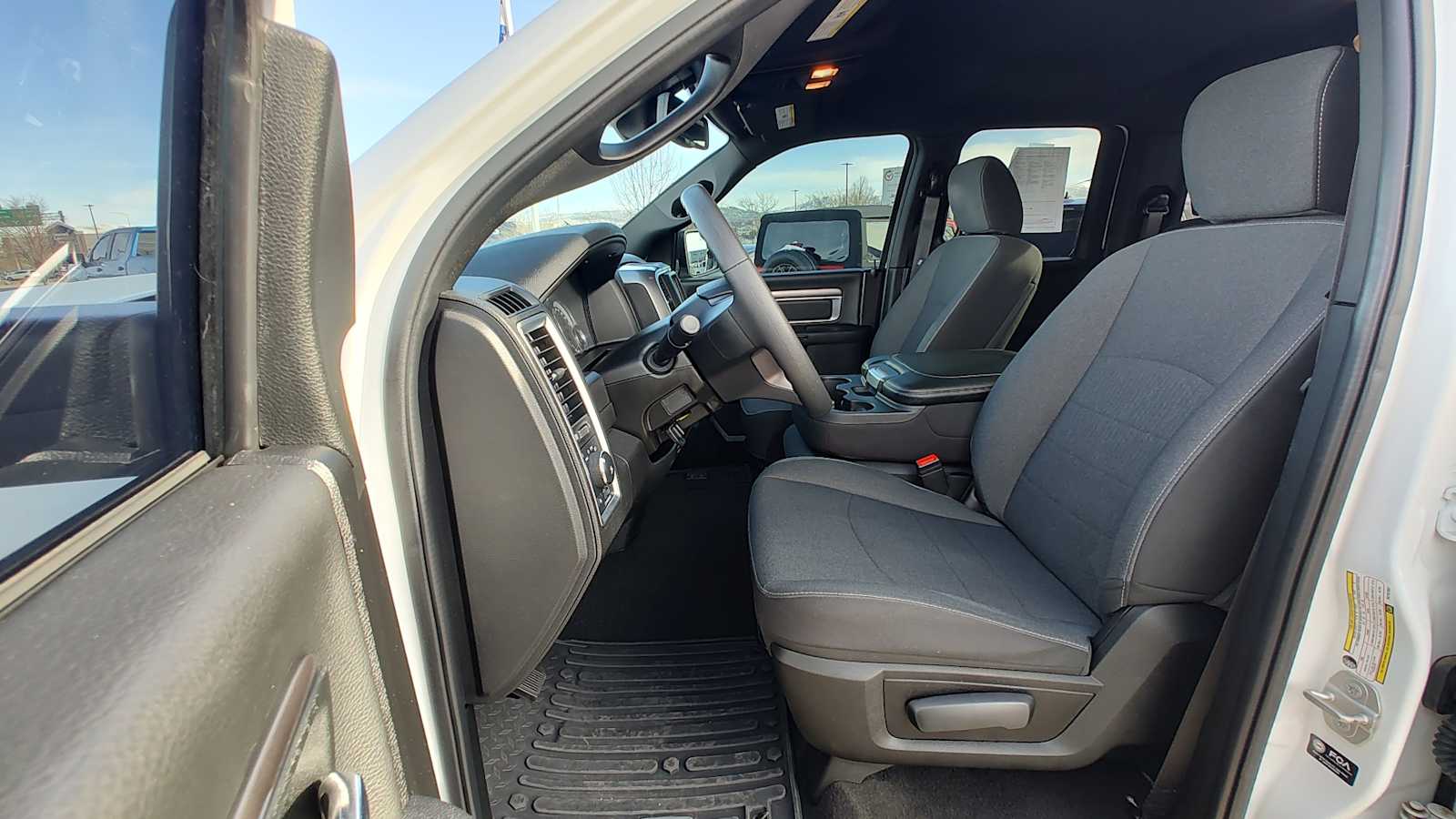 Thumbnail: 2024 RAM 1500 Classic - 11