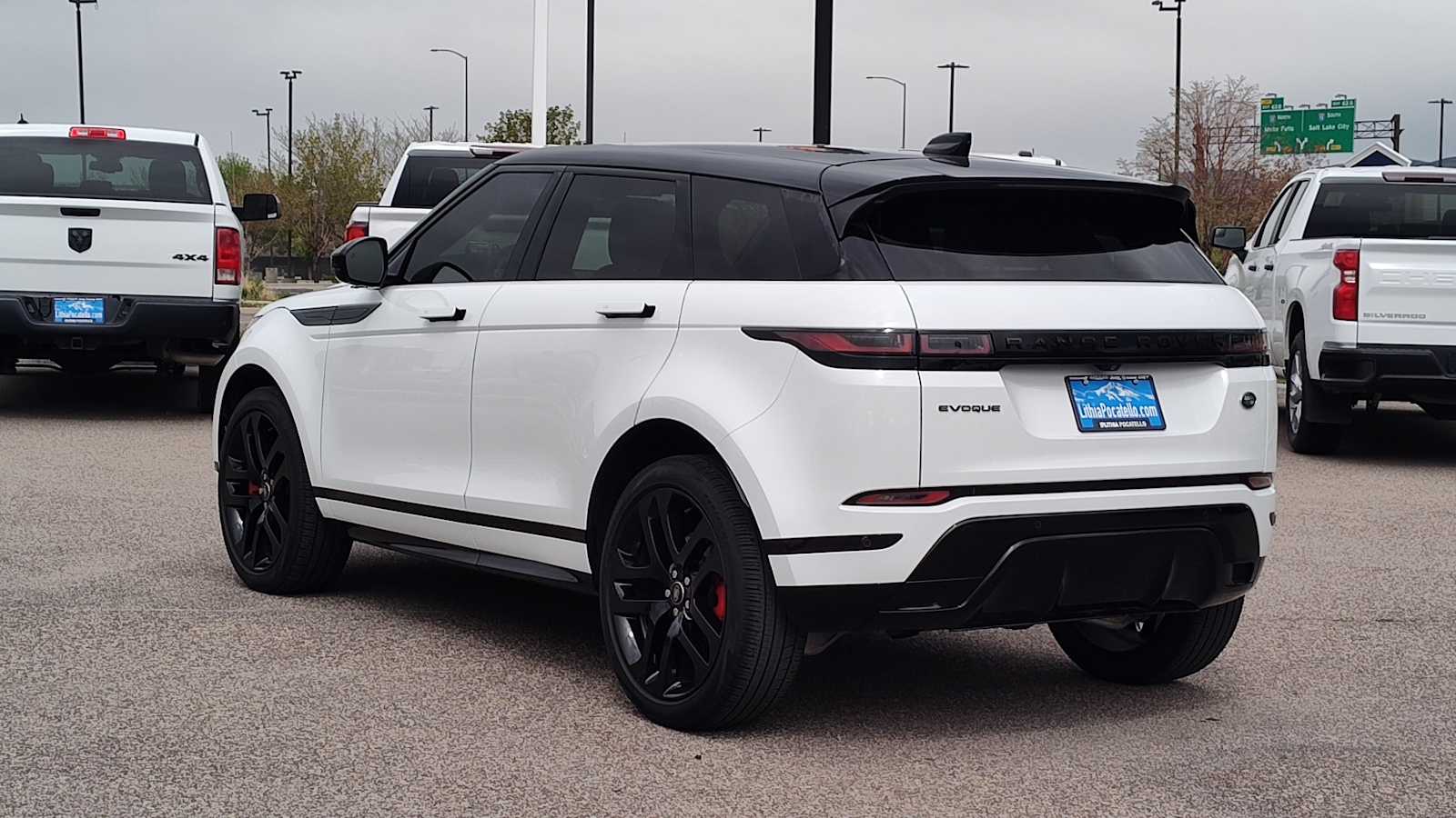 Thumbnail: 2022 Land Rover Range Rover Evoque - 4