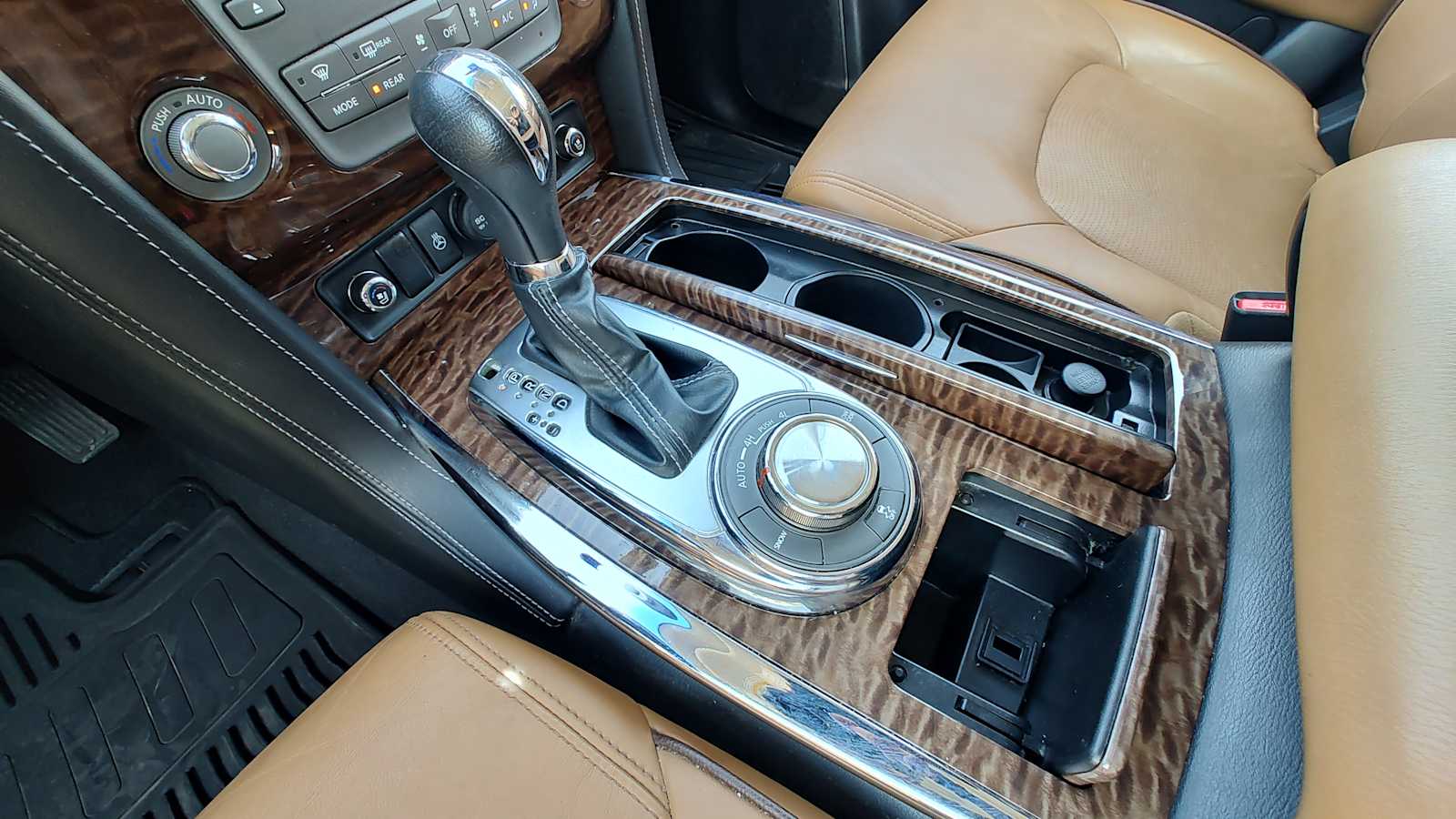 Thumbnail: 2017 Nissan Armada - 17