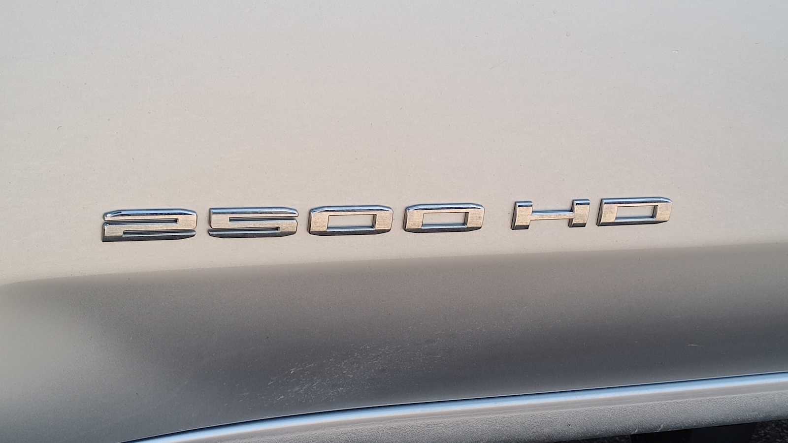 Thumbnail: 2022 GMC Sierra 2500 - 24