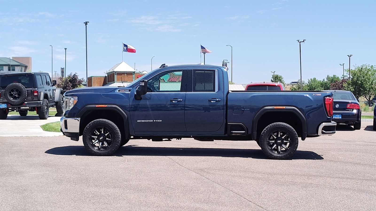 Thumbnail: 2023 GMC Sierra 2500 - 3