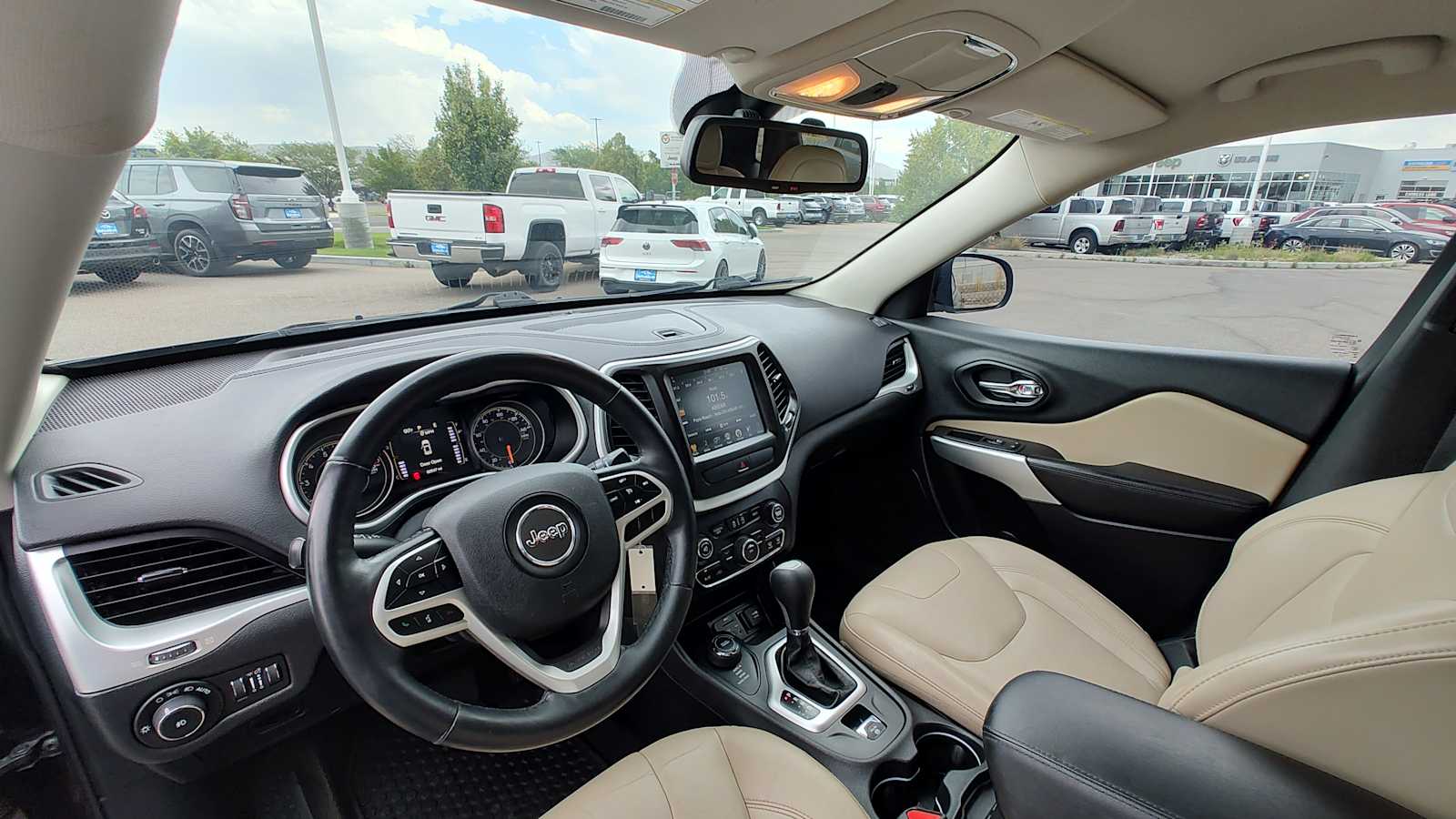 Used 2017 Jeep Cherokee Latitude with VIN 1C4PJMCSXHW638913 for sale in Pocatello, ID
