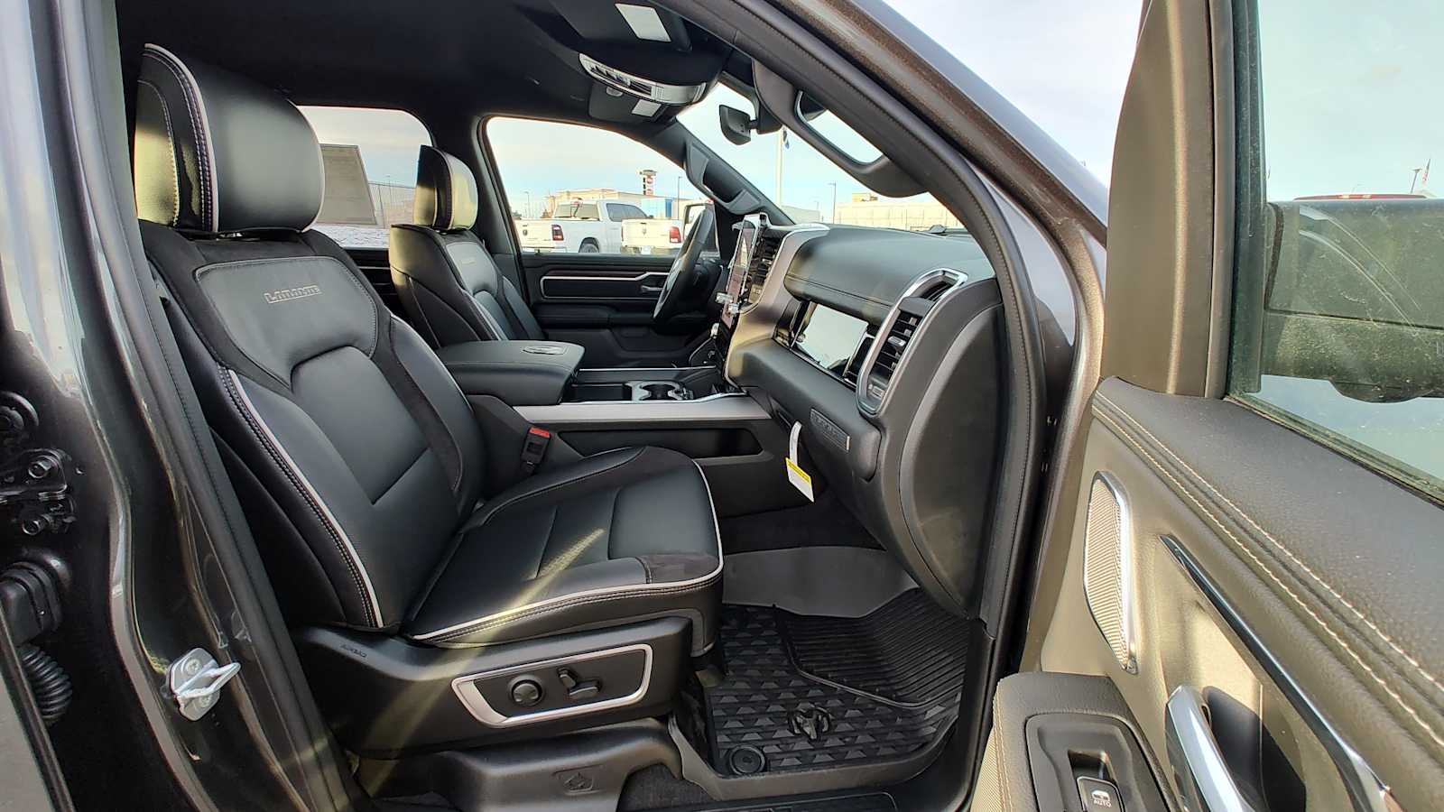 Thumbnail: 2026 RAM 1500 - 14