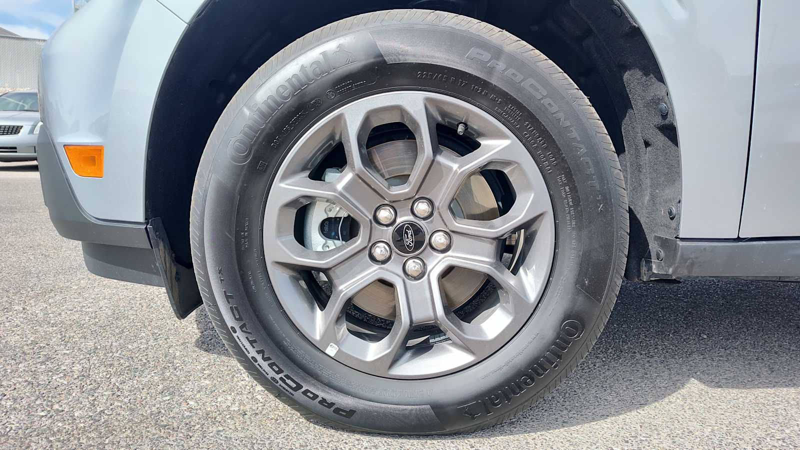 2024 Ford Maverick XLT photo 2
