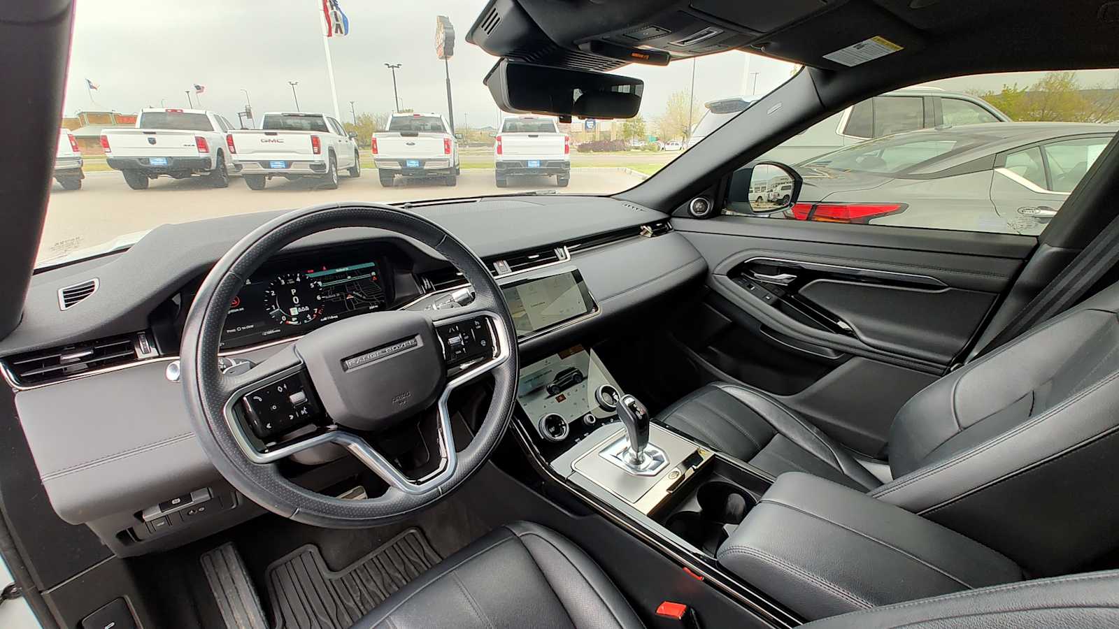 Thumbnail: 2022 Land Rover Range Rover Evoque - 2