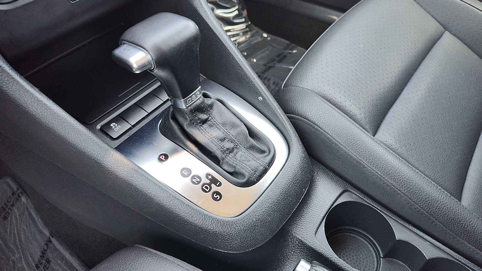2011 Volkswagen Jetta Sportwagen TDI S 18