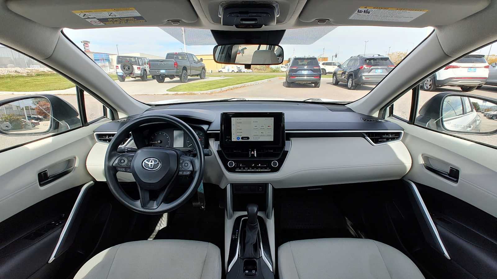 Thumbnail: 2023 Toyota Corolla Cross - 10