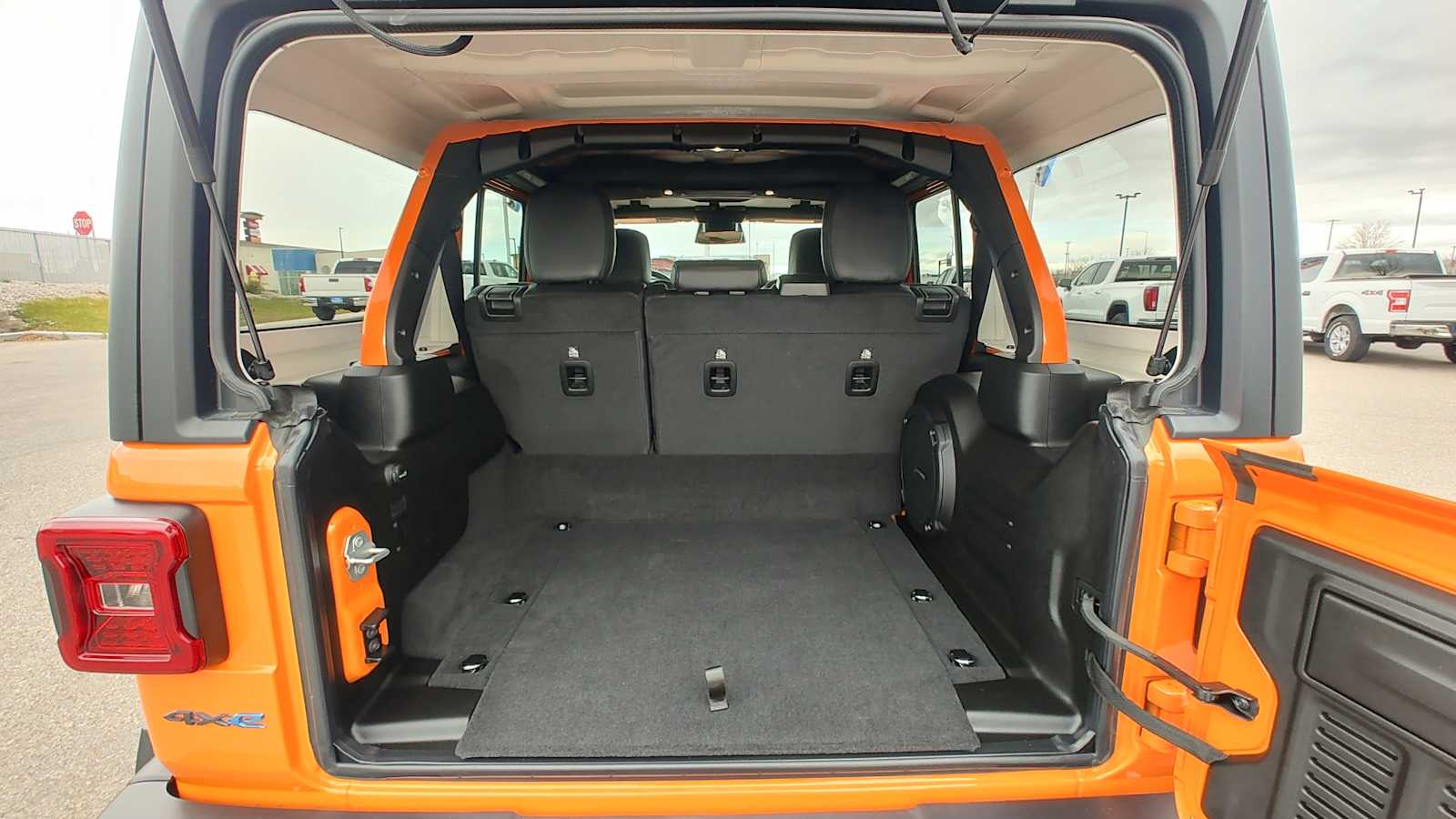 Thumbnail: 2025 Jeep Wrangler - 19