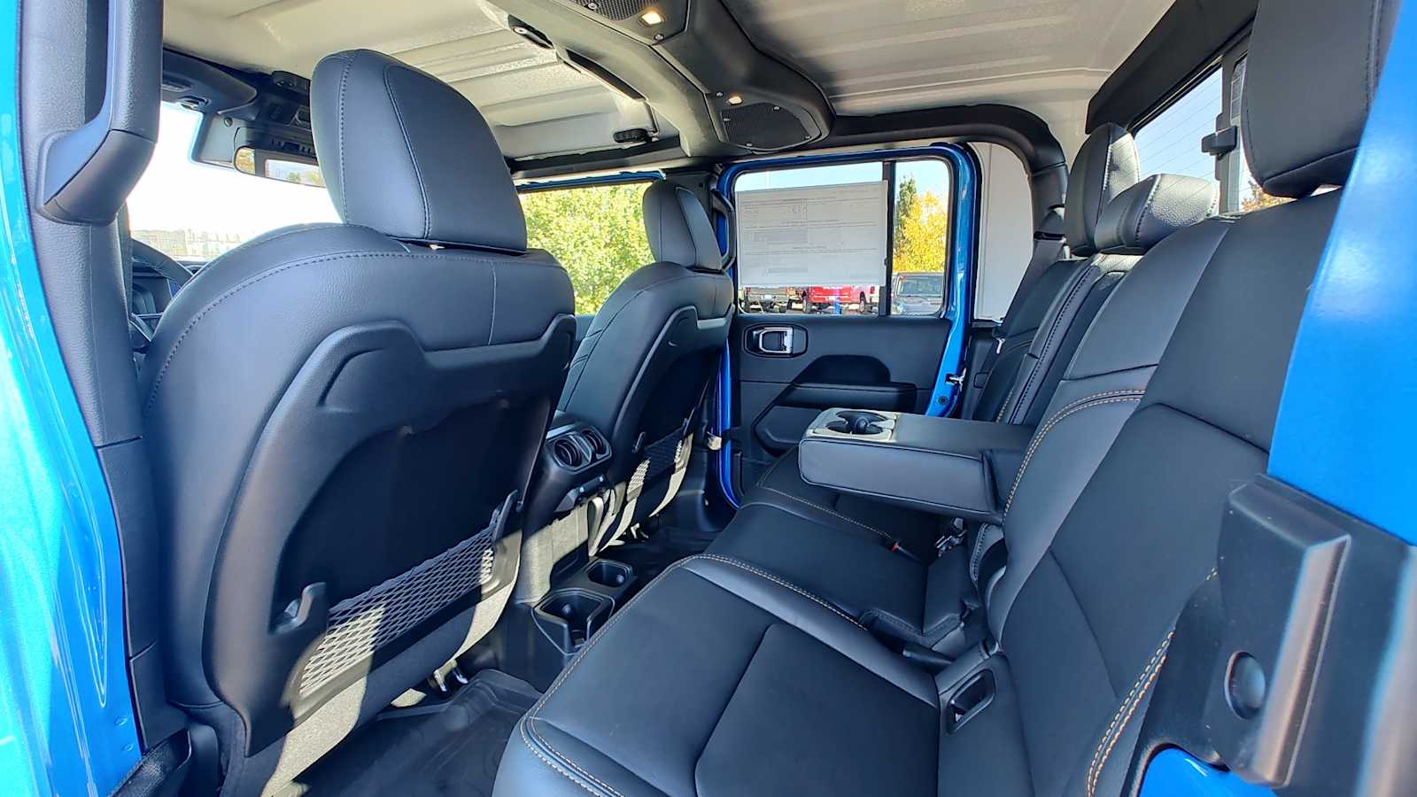 Thumbnail: 2025 Jeep Gladiator - 12