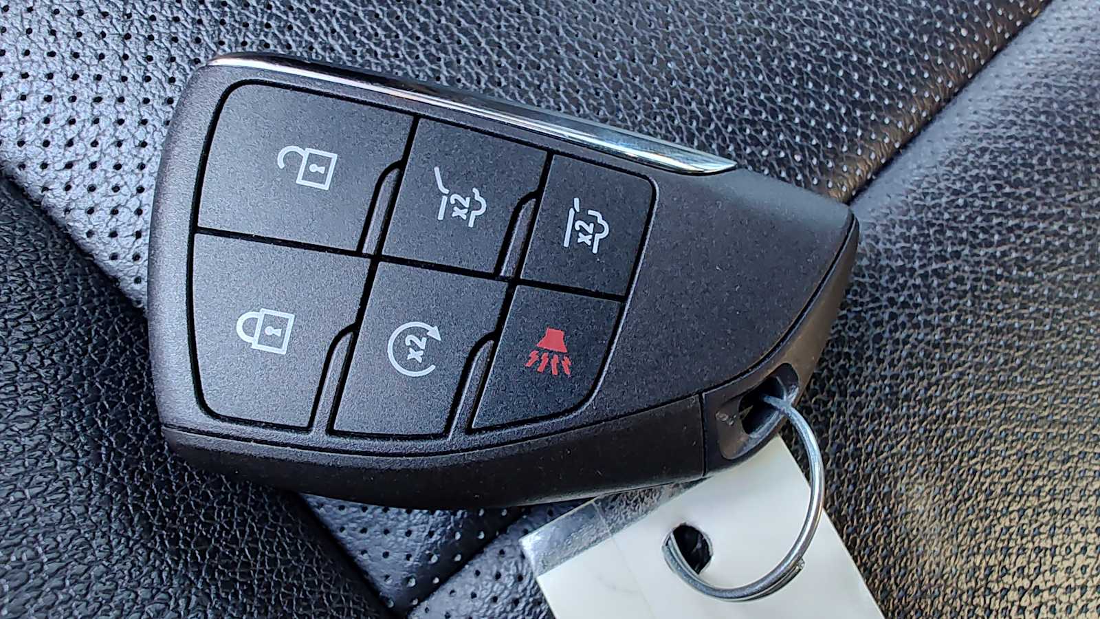 Thumbnail: 2023 Chevrolet Tahoe - 20