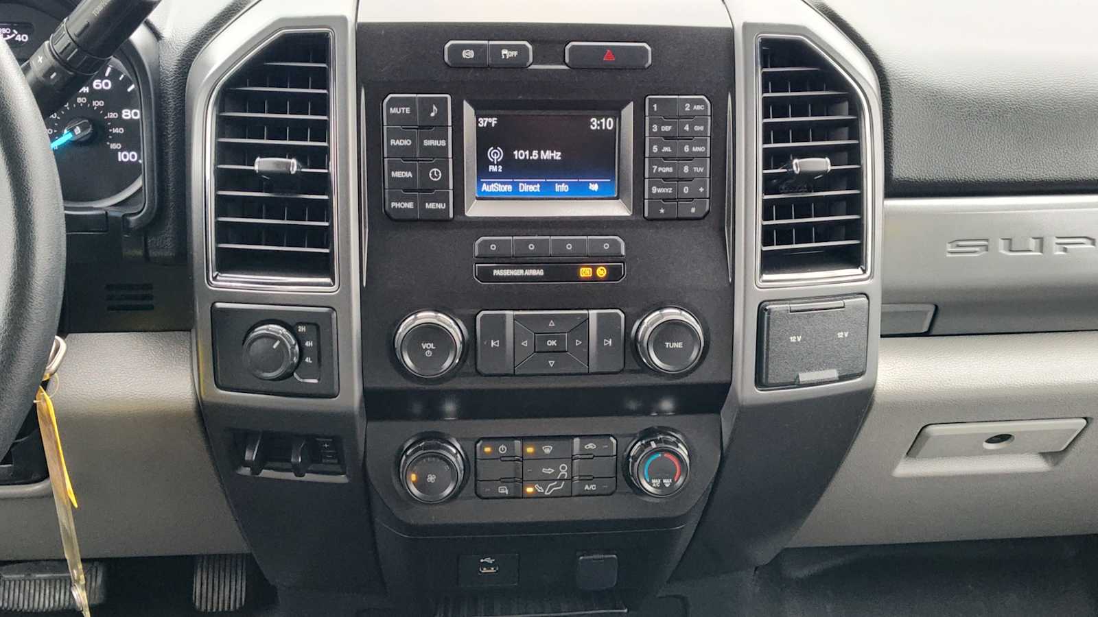 Thumbnail: 2019 Ford F-250 - 16