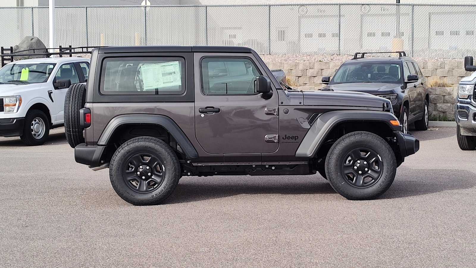 Thumbnail: 2026 Jeep Wrangler - 23