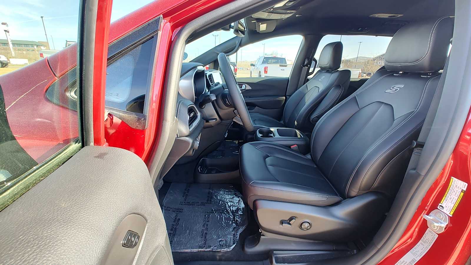 Thumbnail: 2026 Chrysler Pacifica - 11