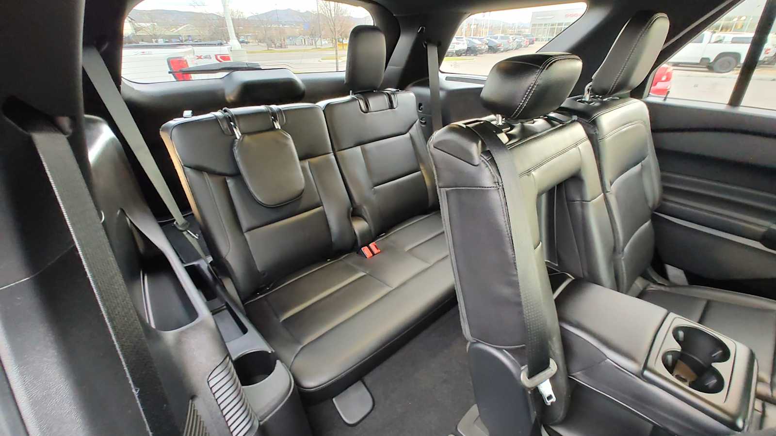 Thumbnail: 2020 Ford Explorer - 21