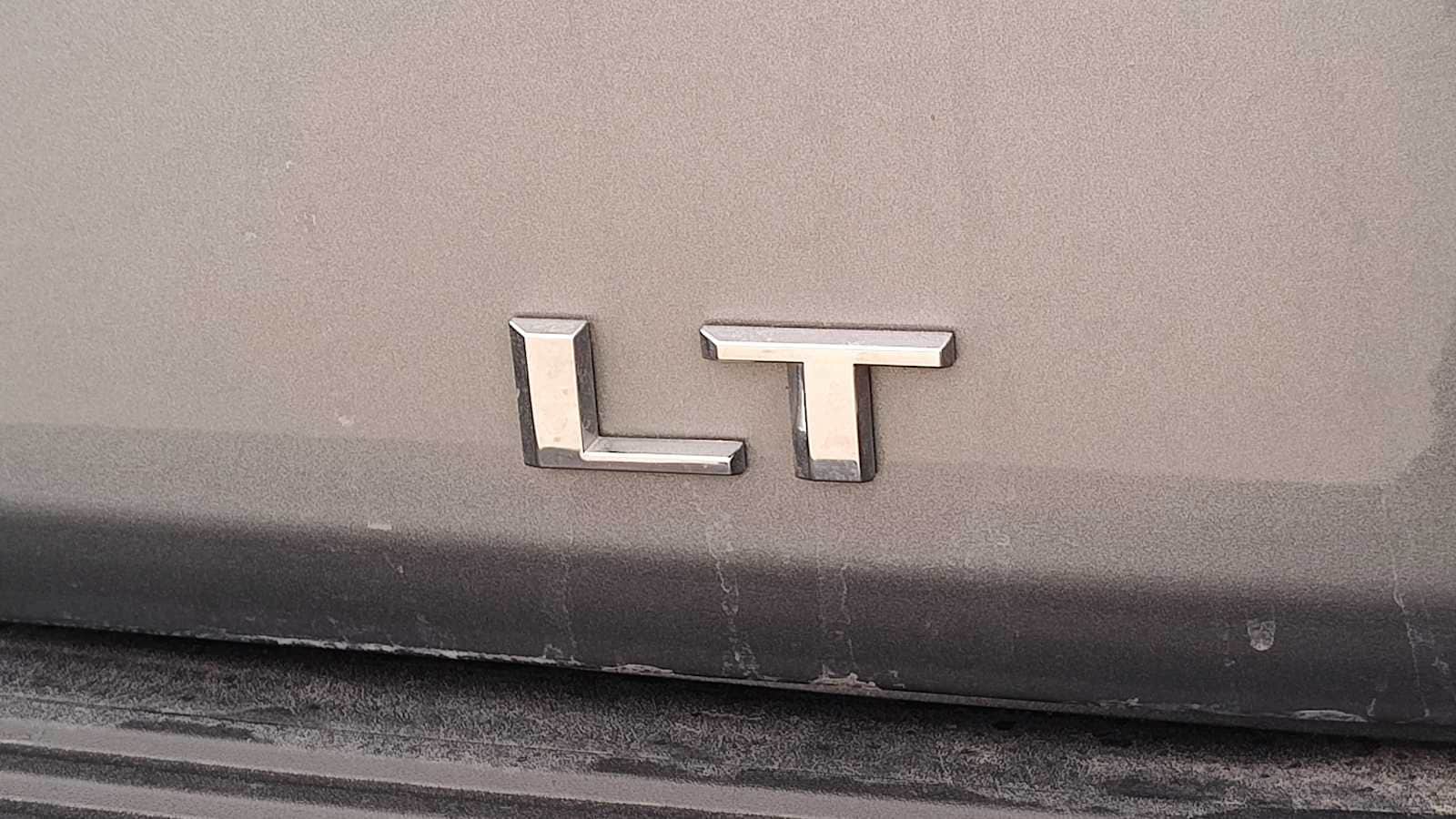 Thumbnail: 2023 Chevrolet Tahoe - 24