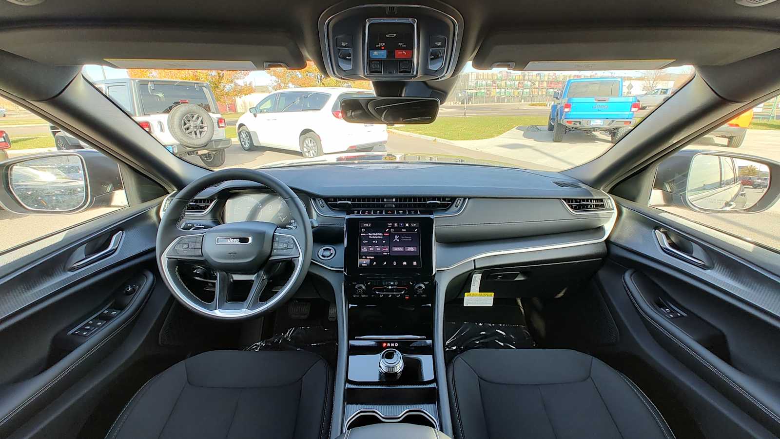 Thumbnail: 2025 Jeep Grand Cherokee - 10