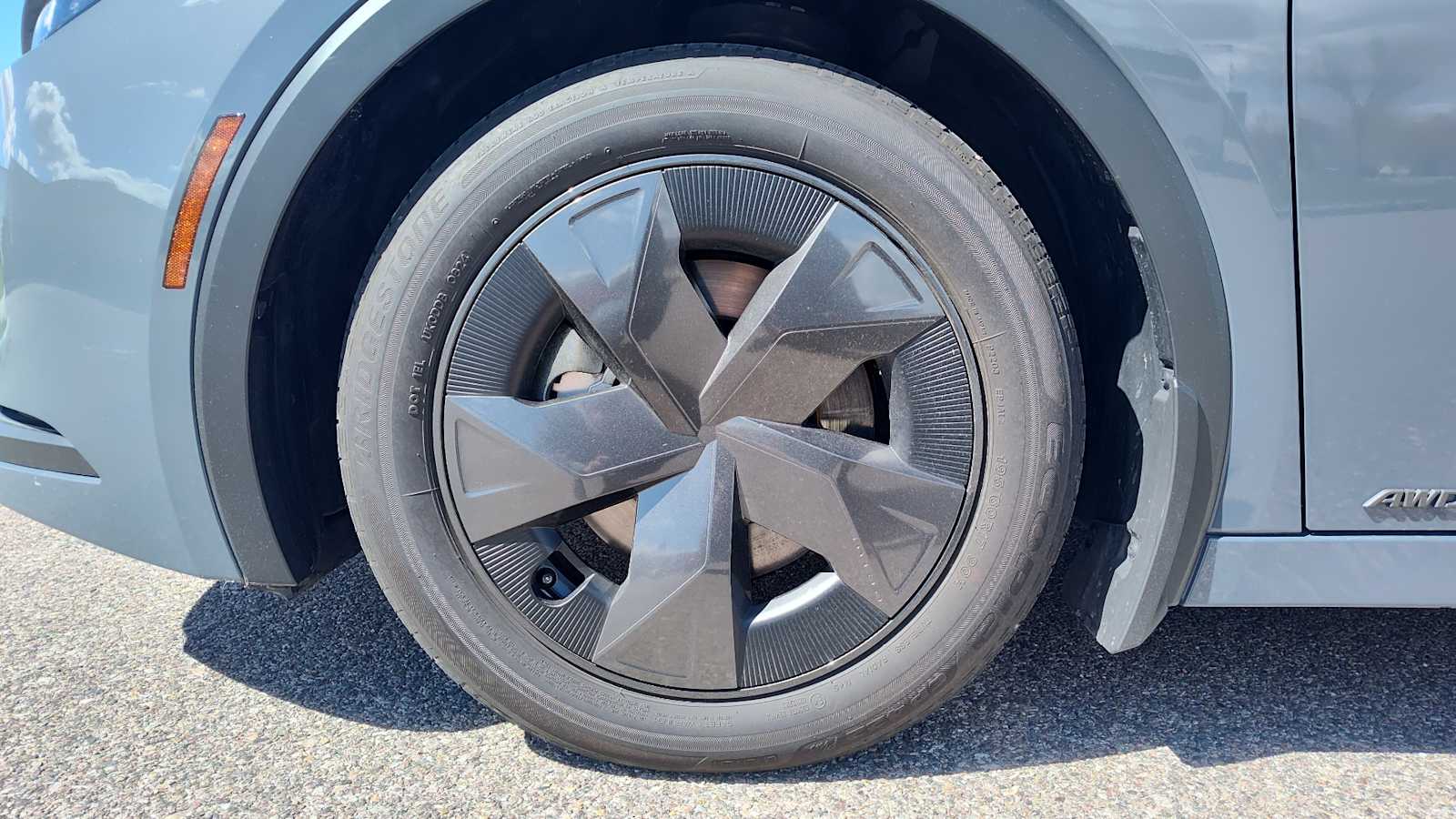 Thumbnail: 2024 Toyota Prius - 8