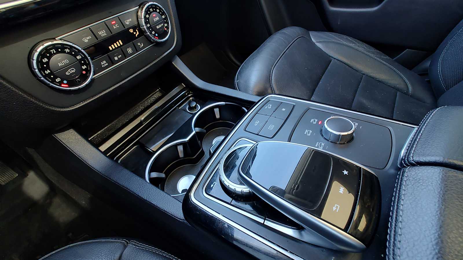 Thumbnail: 2018 Mercedes-Benz GLS - 17
