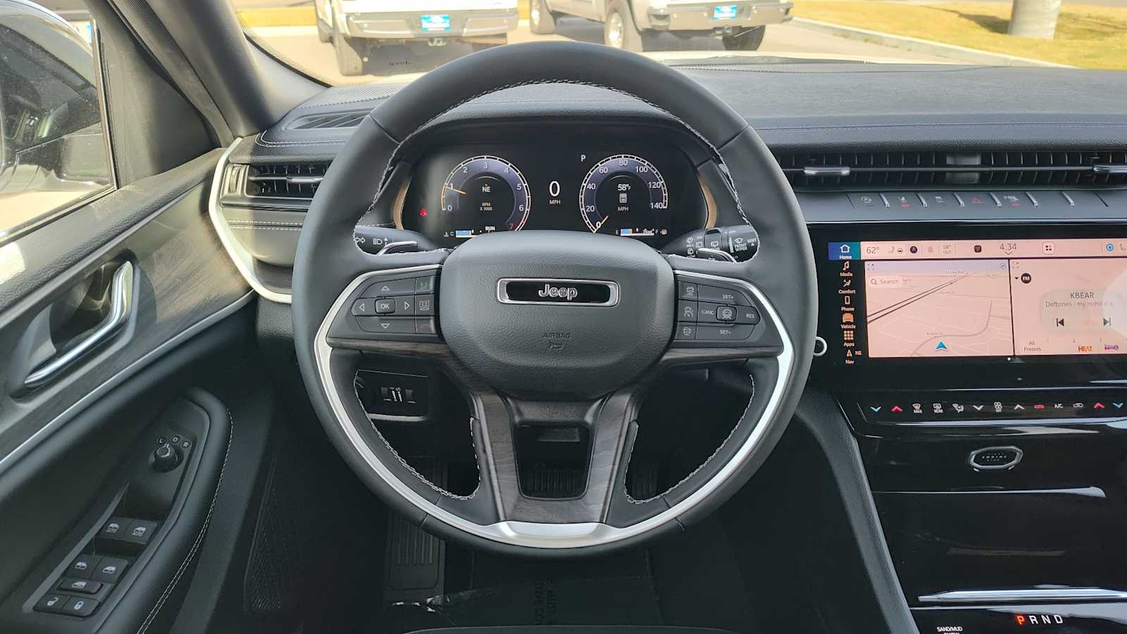 Thumbnail: 2026 Jeep Grand Cherokee - 15