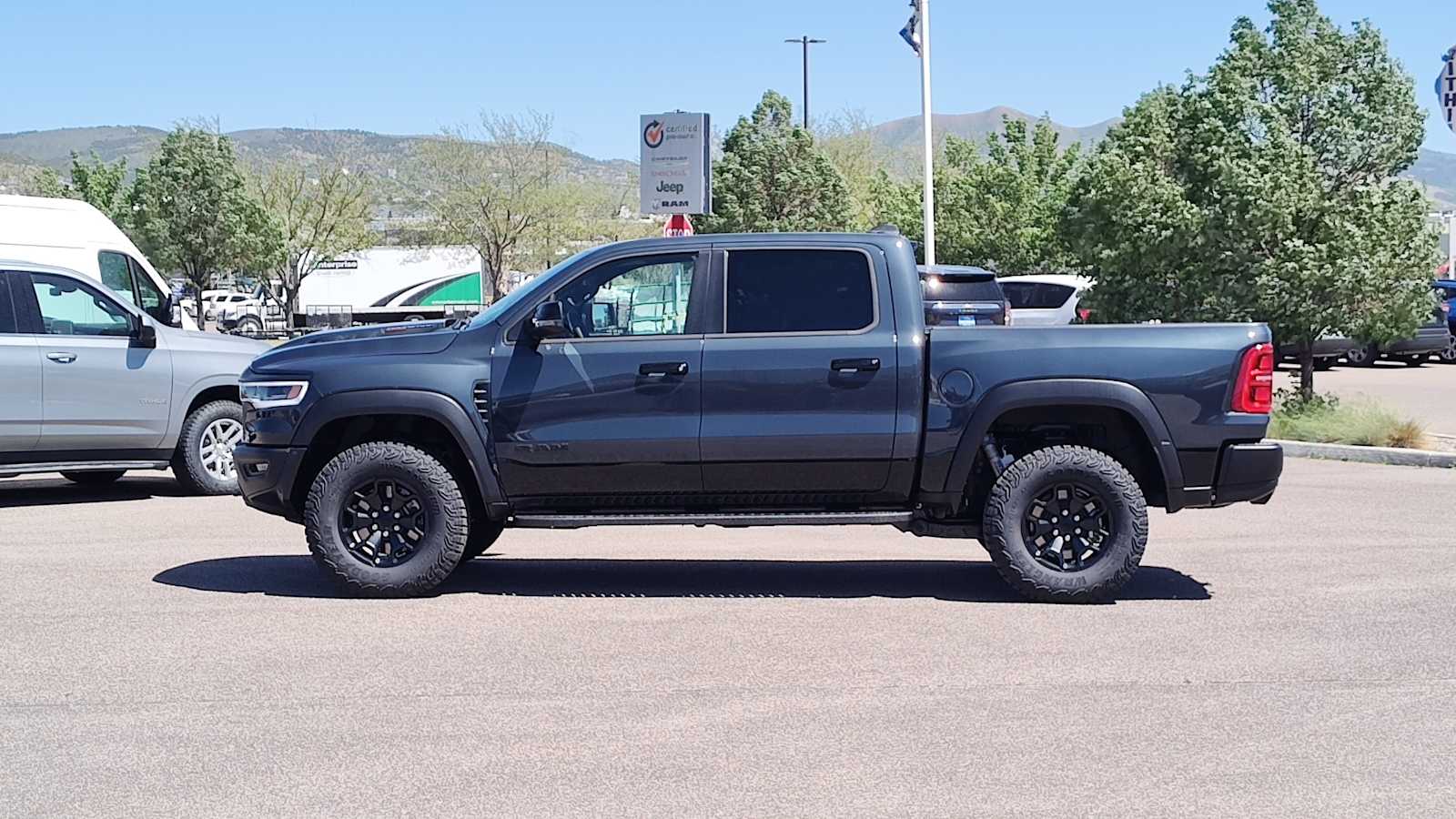 Thumbnail: 2026 RAM 1500 - 3